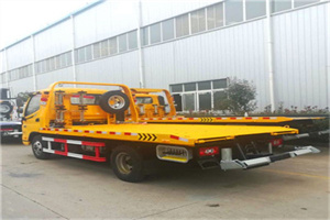 柳林附近拖车救援搭电